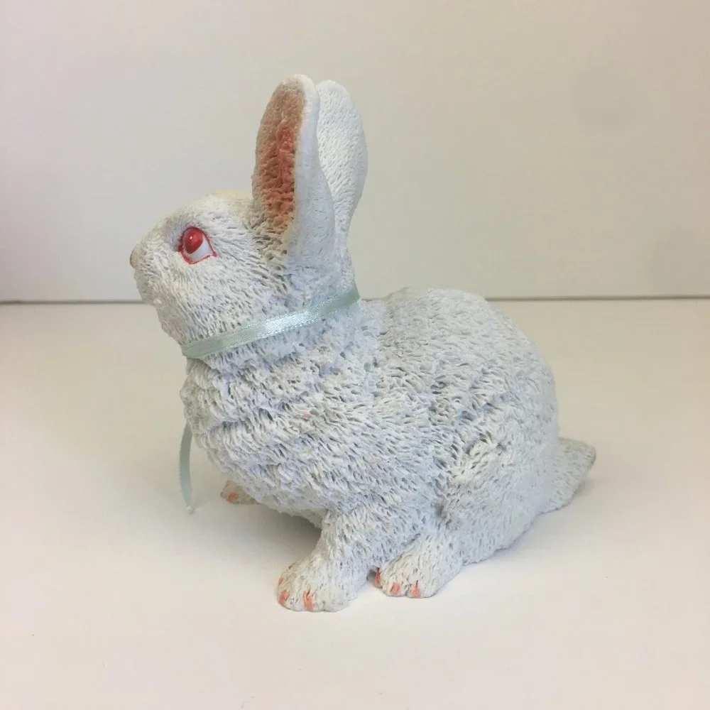 Vtg Easter Bunny Figurine w Floral‎ Ribbon Orig Box